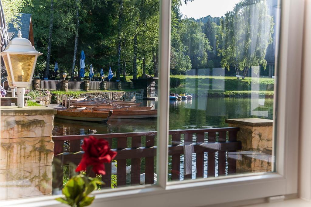 Hotel Gondelfahrt Курорт Юнсдорф Екстериор снимка