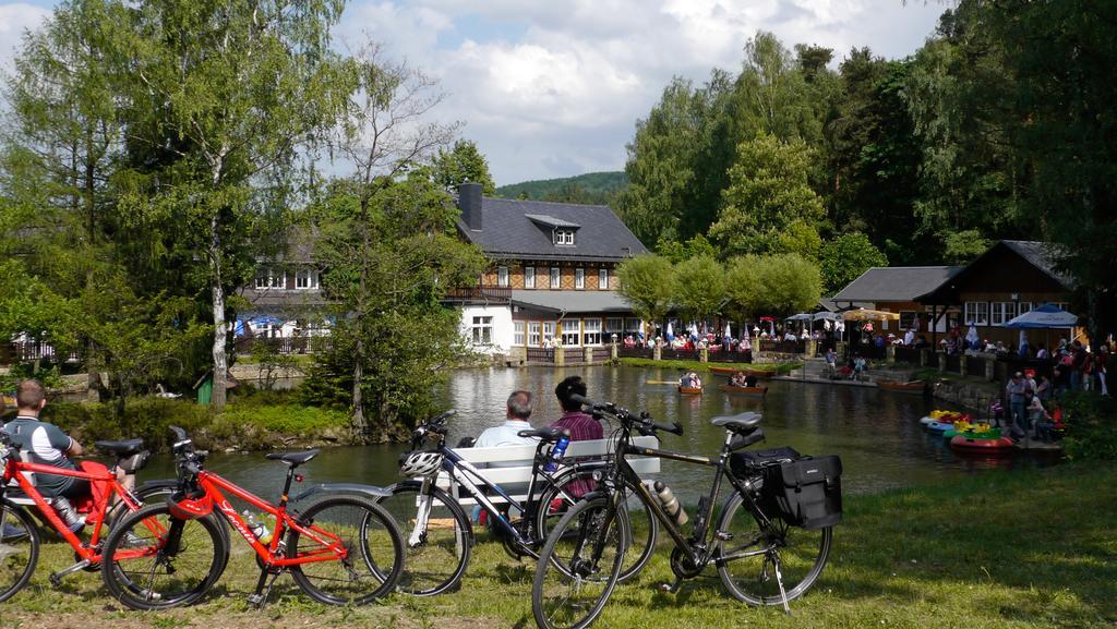 Hotel Gondelfahrt Курорт Юнсдорф Екстериор снимка