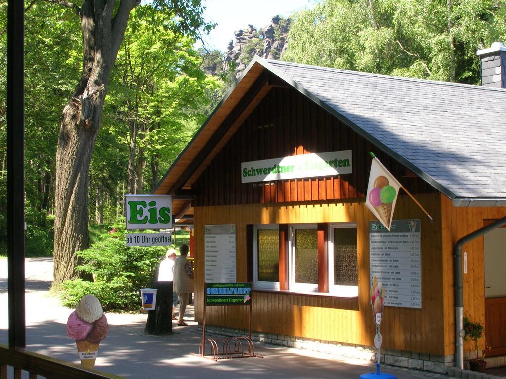 Hotel Gondelfahrt Курорт Юнсдорф Екстериор снимка