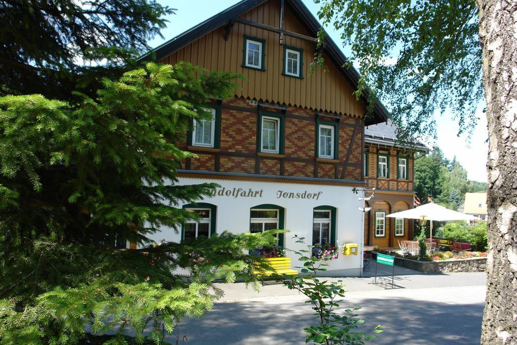 Hotel Gondelfahrt Курорт Юнсдорф Екстериор снимка